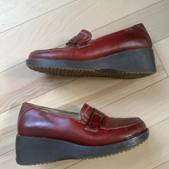 Hush Puppies red leather wedge loafers buckle detail comfort sole vintage look - Picture 7 of 8